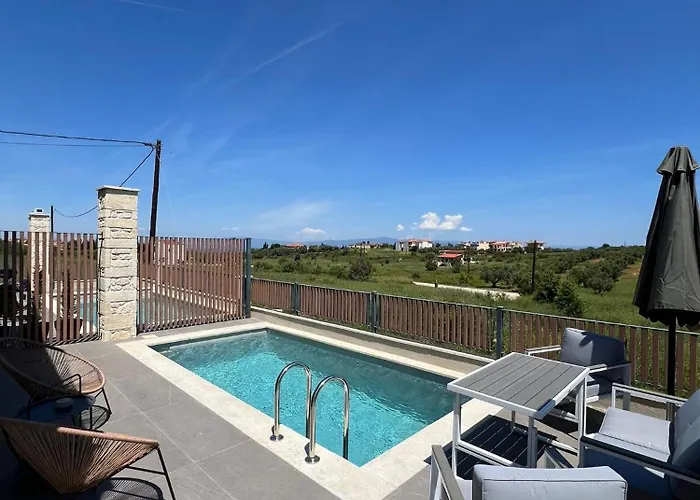 Exclusive New With Private Pool - 2br Ferienhaus Néa Fókaia