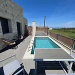Nyaraló Exclusive New With Private Pool - 2br