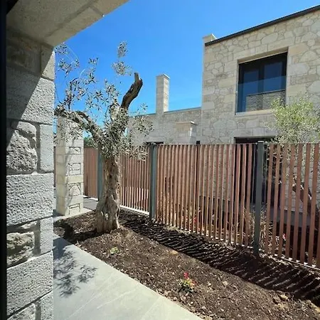 Ferienhaus Exclusive New With Private Pool - 2br *