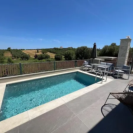 Exclusive New With Private Pool - 2br *