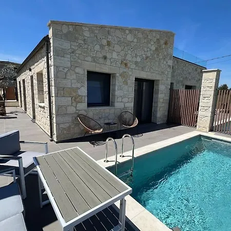Exclusive New With Private Pool - 2br *