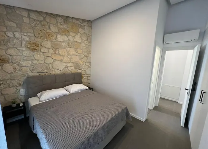 Exclusive New With Private Pool - 2br Néa Fókaia