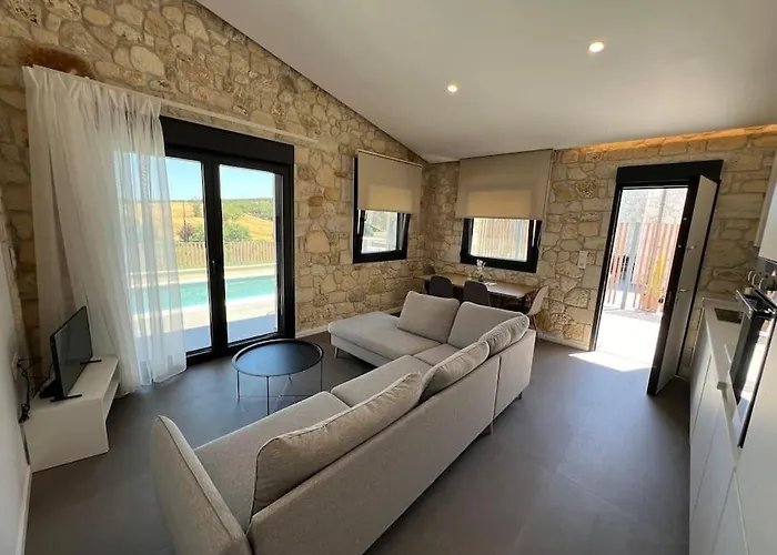 Exclusive New With Private Pool - 2br * Néa Fókaia